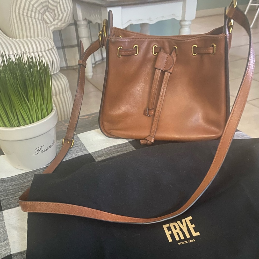 COPY - Frye shoulder bag. Can be used as crossbody.